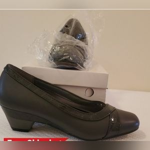 Angel Steps Dark Gray Tulsa Low Stacked Heel Dress Shoes Size 7W